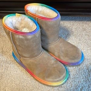 Size 13 Children’s UGG boots brown and Rainbow